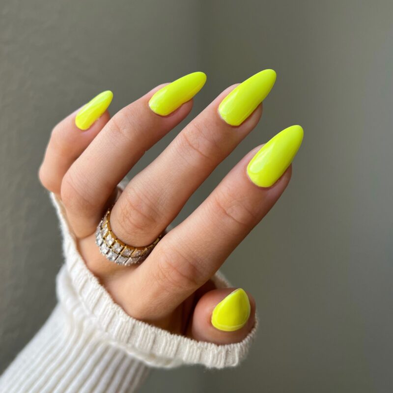 Mellow Gemini DIVA #120 DUO Gel & Lacquer