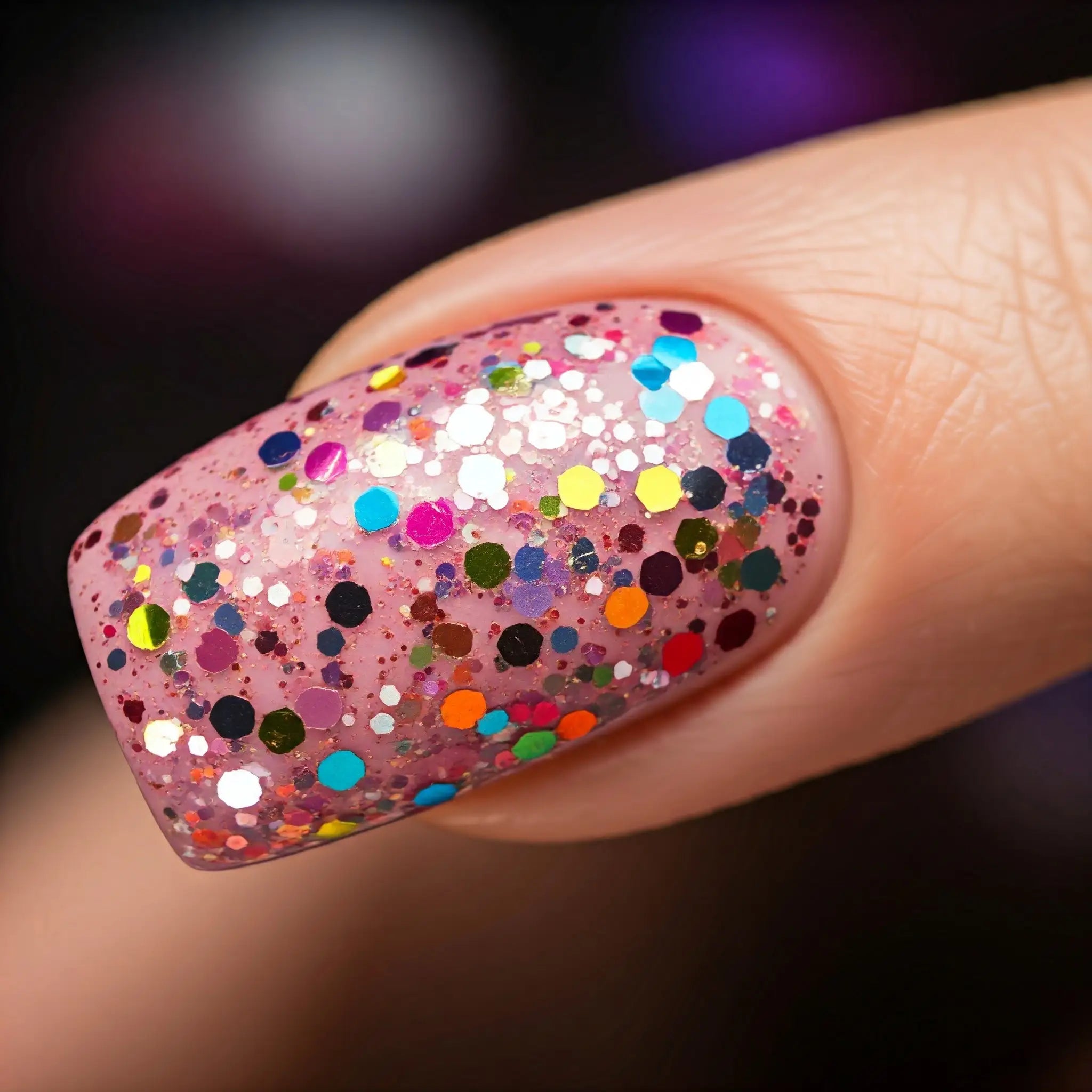 Glitter & Confetti Nail Art: Adding Sparkle to Your Manicure