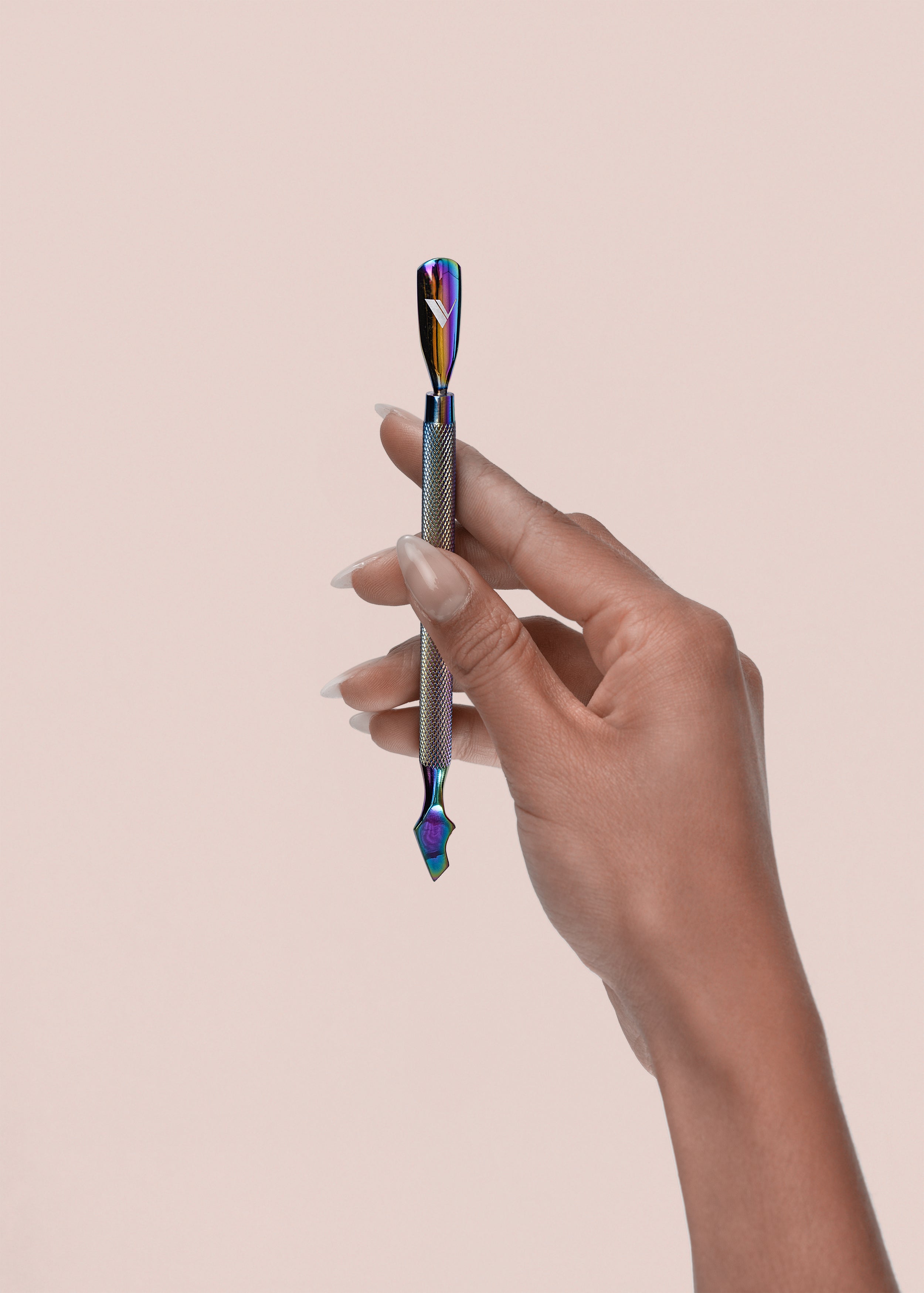 Valentino - Highlighted Cuticle Pusher